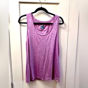 Icebreaker loose-fitting tank.